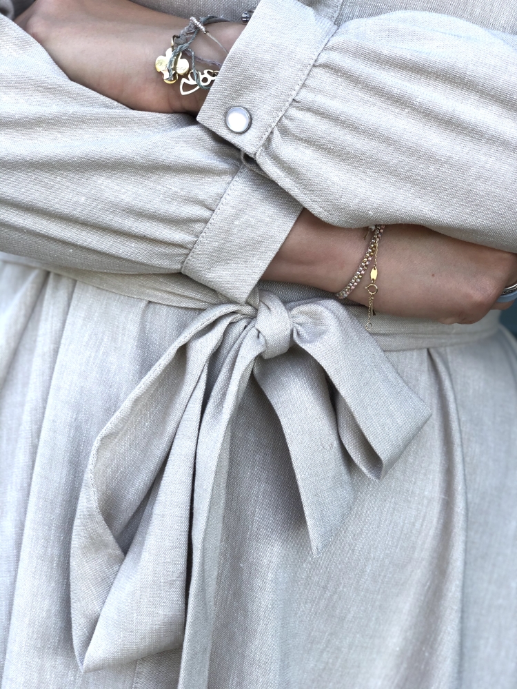 Beżowa szmizjerka z długim rękawem Swing