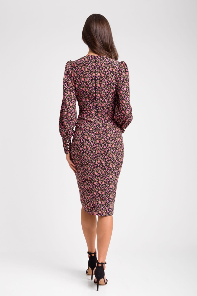 Ołówkowa sukienka midi z marszczonym dołem w różowe kwiaty Luiza by Swing