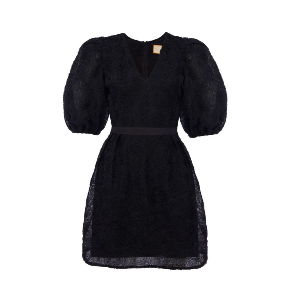 Czarna tiulowa lekko rozkloszowana sukienka mini z bufiastym rękawem w róże Nadine by Swing