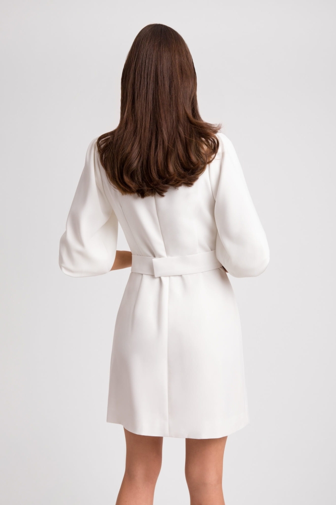 Biała elegancka sukienka ze stójką Oriana by Swing