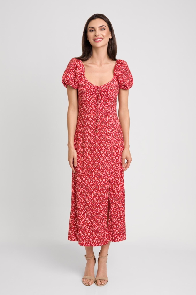 Letnia czerwona sukienka midi z rozporkiem w drobne kwiatki  Besos by Swing  sukeinka hiszpanka z opadającym rękawem i głębokim rozporkiem sukienka w maki maczki czerwone kwiatki