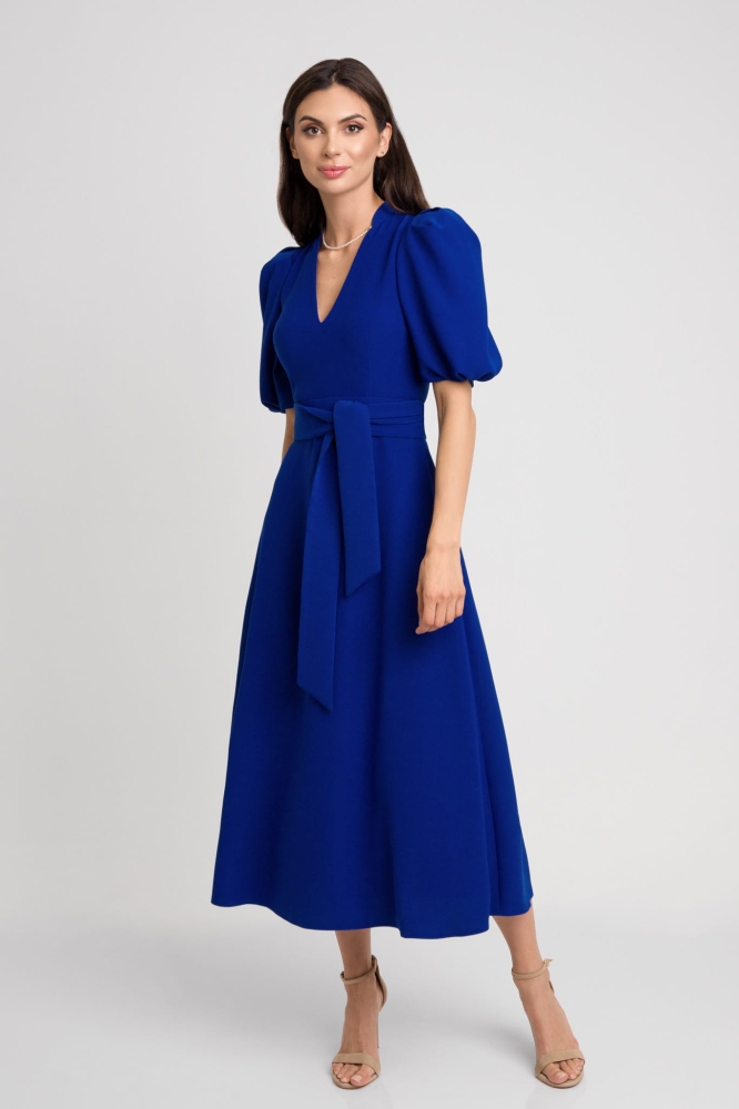 Kobaltowa lekko rozkloszowana sukienka midi z bufiastym rękawem Icon by Swing