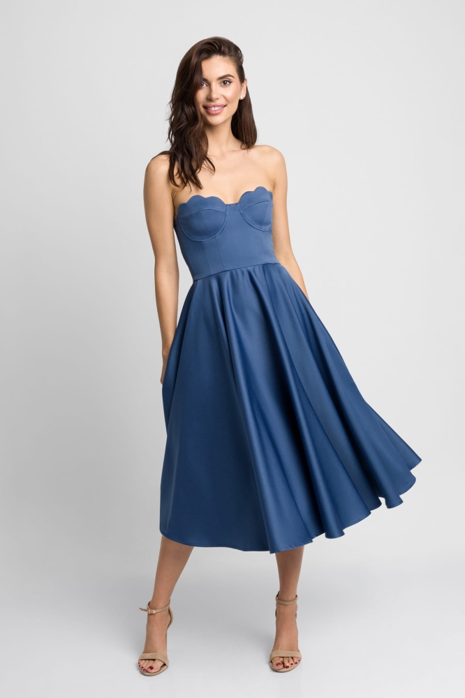 Niebieska satynowa rozkloszowana sukienka midi na gorsecie Flavia by Swing