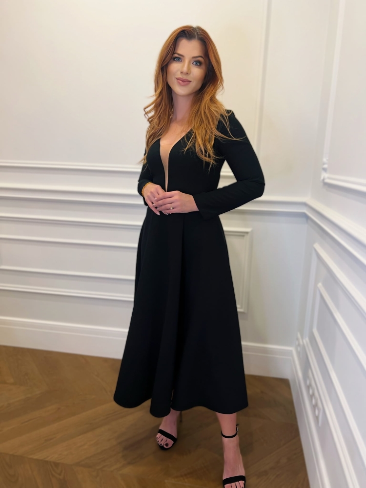 Czarna rozkloszowana sukienka midi z długim rękawem Viral by Swing