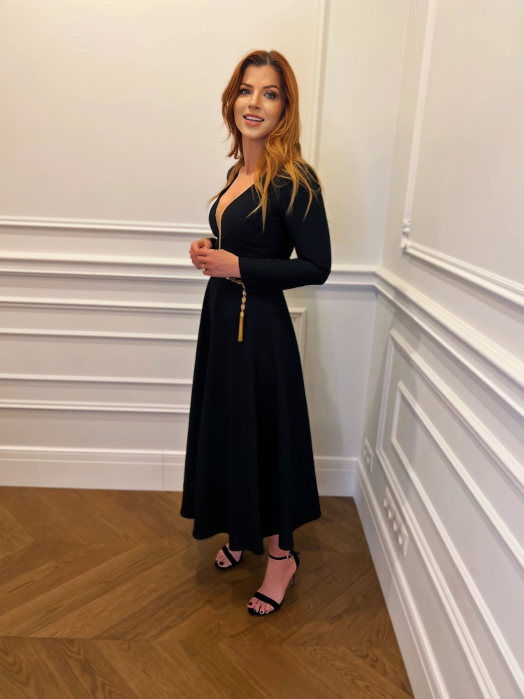 Czarna rozkloszowana sukienka midi z długim rękawem Viral by Swing