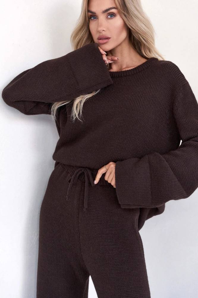 Czekoladowy dzianinowy komplet dresowy szerokie spodnie + bluza oversize Mood one size