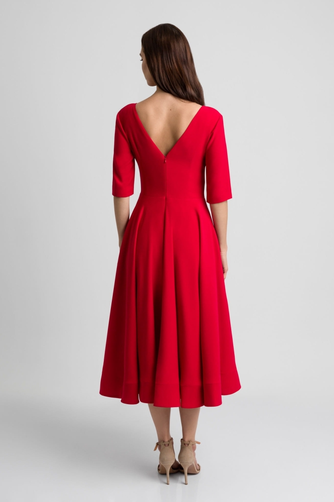 Czerwona rozkloszowana sukienka midi Sally by Swing