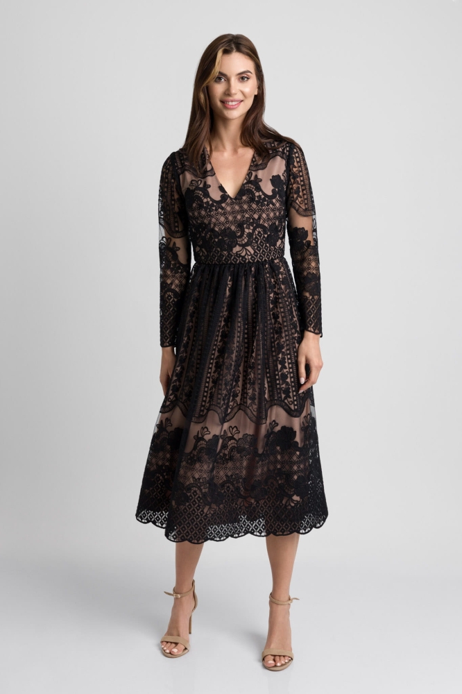 Czarna koronkowa rozkloszowana sukienka midi z dekoltem Gracia by Swing