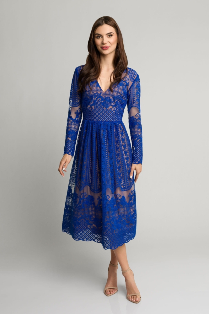 Kobaltowa koronkowa rozkloszowana sukienka midi z dekoltem Gracia by Swing