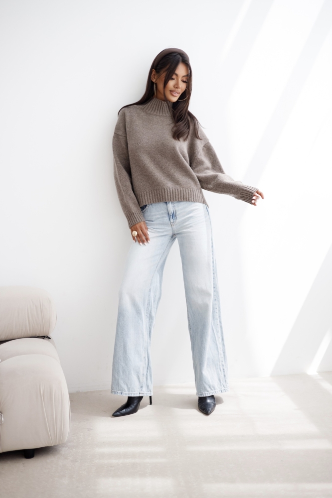 Beżowy kamelowy dzianinowy wełniany sweter ze stójką o kroju oversize kaszir + merino