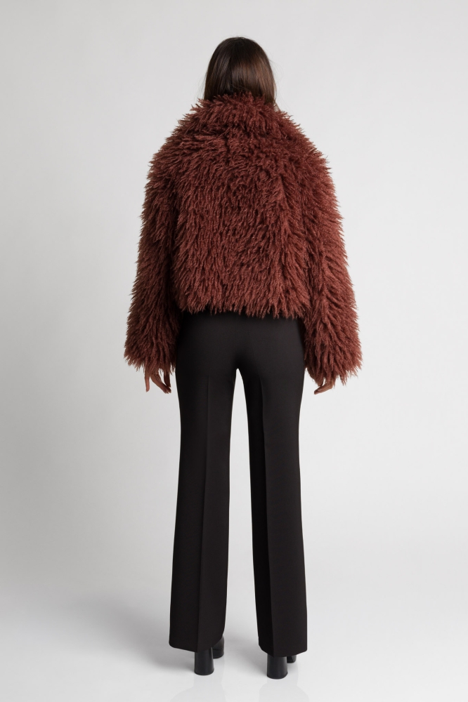 Brązowe krótkie futro wegańskie z lamy