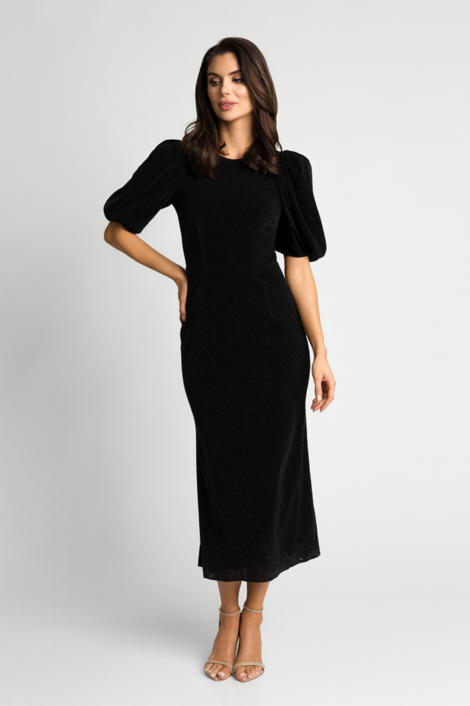 Czarna welurowa sukienka midi z bufiastym rękawem Claudia by Swing
