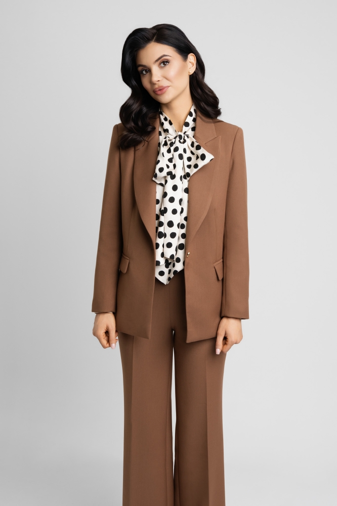 Brązowy Toffie  elegancki garnitur marynarka z paskiem w talii szerokie spodnie z wysokim stanem Diego by damski garnitur plus size kolor mlecznej czekolady elegancka marynarka SWING