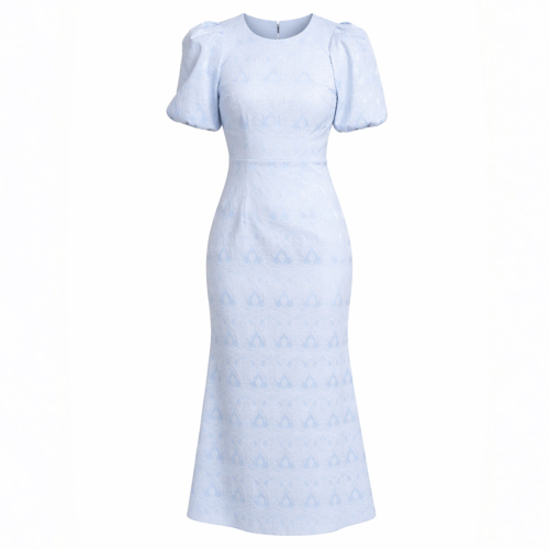 Błękitna  żakardowa sukienka midi z bufiastym rękawem Claudia by Swing 