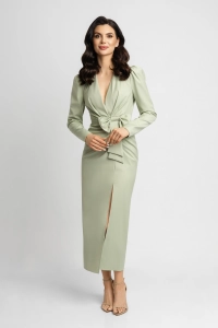 Pistacjowa elegancka dopasowana sukienka midi z rozporkiem i ozdobną kokardą Fiona by Swing  mięta