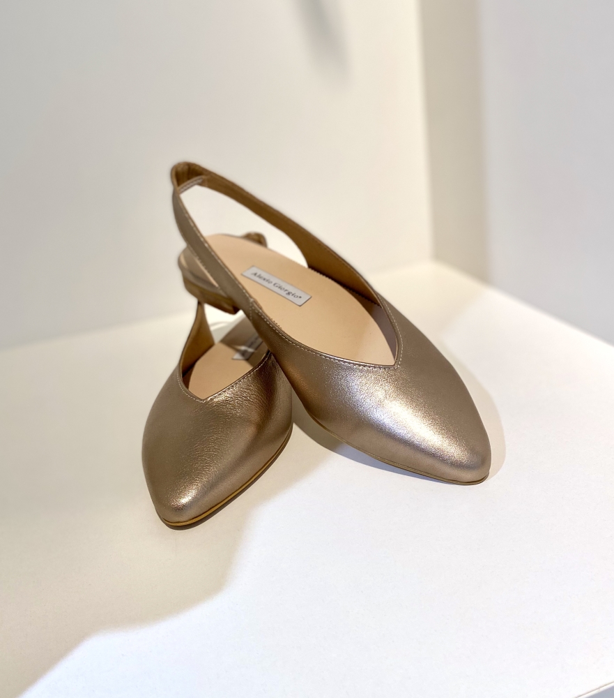 Złote balerinki w szpic bez pięty Alexio Giorgio 