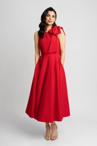 Czerwona rozkloszowana sukienka midi z kokardą na ramieniu Mercy by Swing 