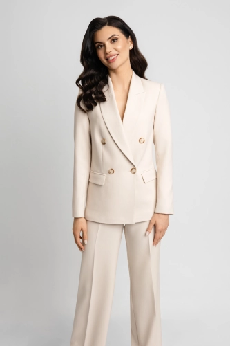 Beżowy pastelowy garnitur  dwurzędowa marynarka i luźne spodnie  Billy by Swing    Sand