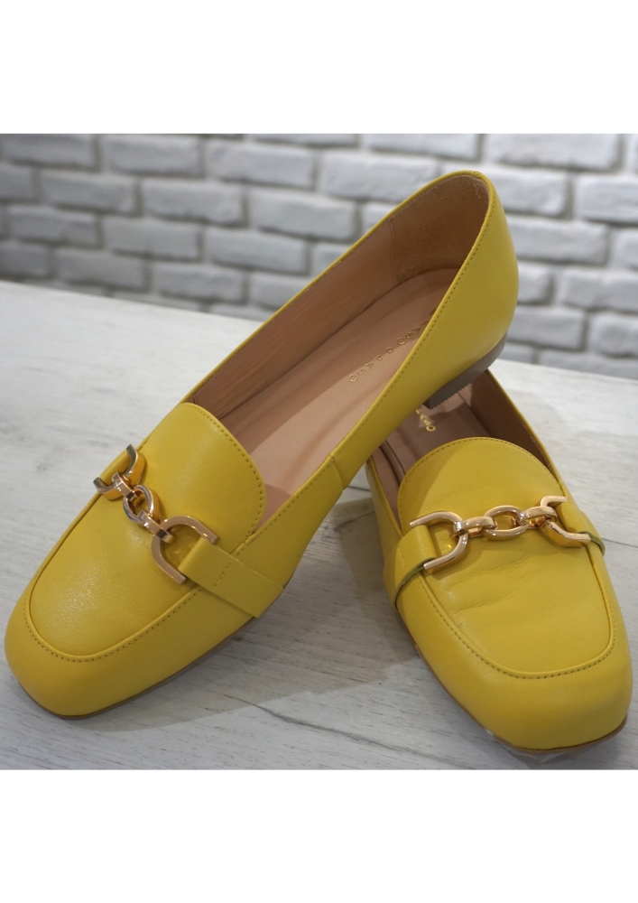 Kanarkowe skórzane mokasyny lordsy 