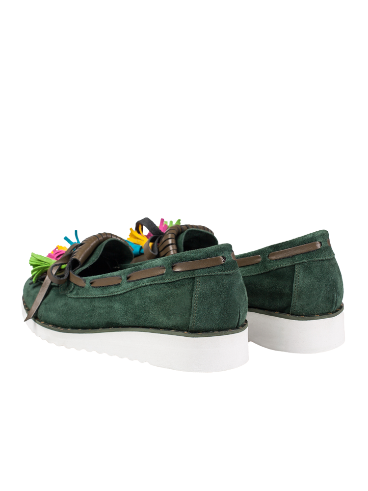 ZIELONE ZAMSZOWE MOKASYNY Z KOLOROWYMI FRĘDZLAMI