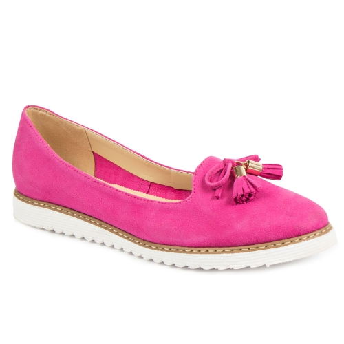 Fuchsia suede moccasins by Alexio Giorgio