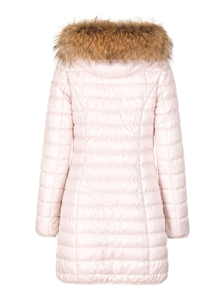 Beżowa pikowana kurtka z naturalnym futrem na kapturze