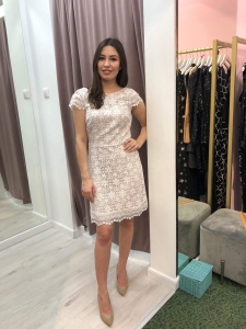 White lace dress with cut-out back Angel by Swing