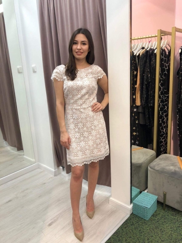 White lace dress with cut-out back Angel by Swing