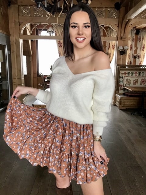 Rozkloszowana spódniczka mini w kwiatki na pomarańczowym tle print Tetris