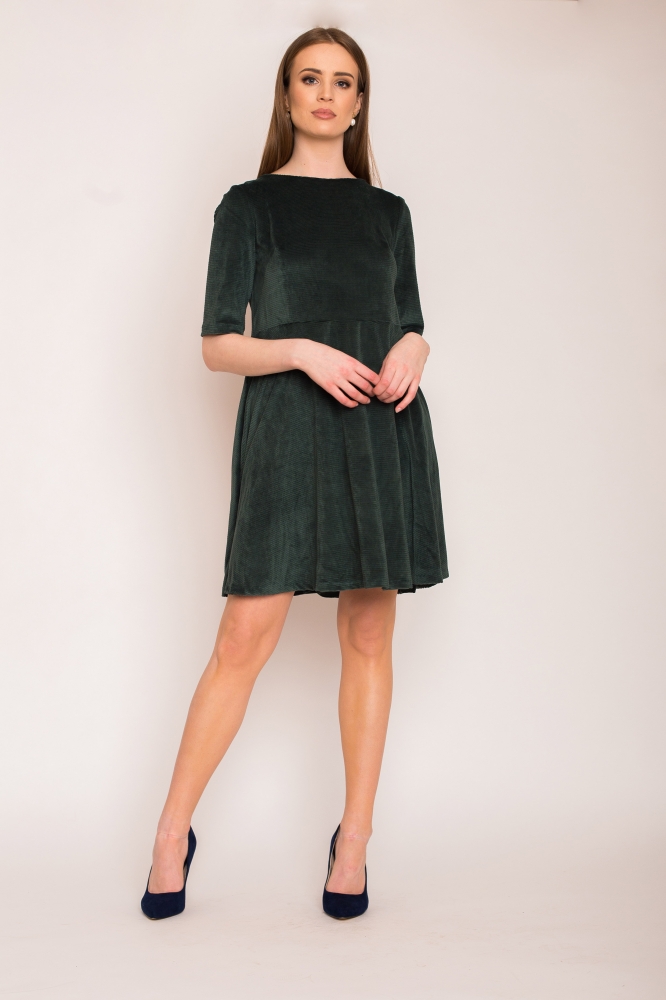 Welurowa rozkloszowana sukienka Estelle by Swing