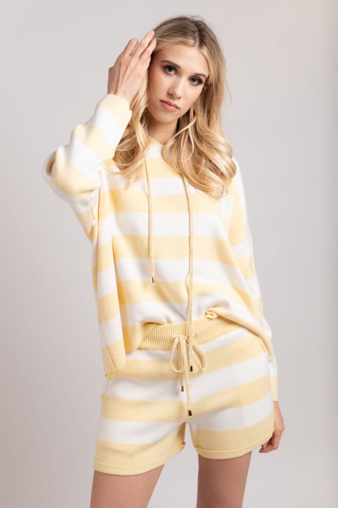 Sweterkowy komplet w biało- żółte paski bluza + spodenki  Bliss