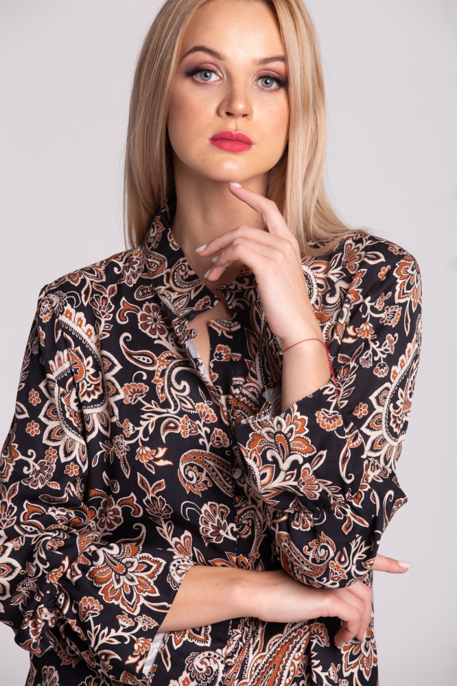 Wzorzysta rozpinana sukienka o luźnym kroju Mirrage