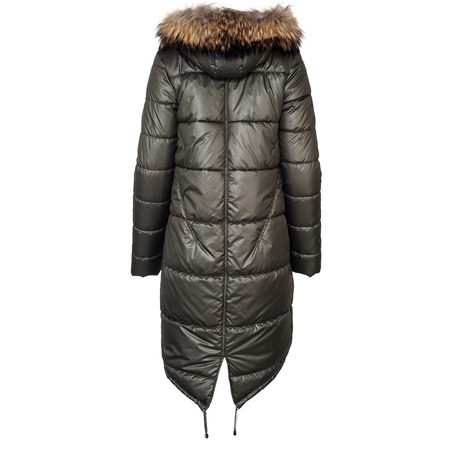 Zielona pikowana kurtka z kapturem obszytym futrem z jenota