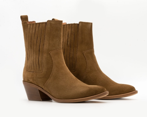 Brown suede ankle-length cowboy boots natural suede leather