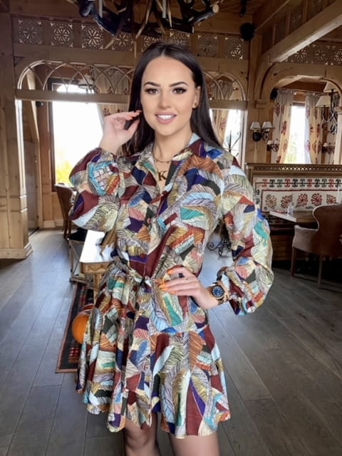 Rozpinana sukienka ala szmizjerka z bufiastymi rękawami Michelle by Swing