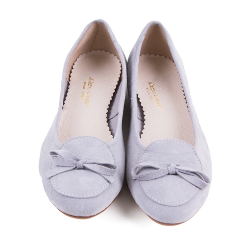 Grey suede ballet flats with bow by Alexio Giorgio
