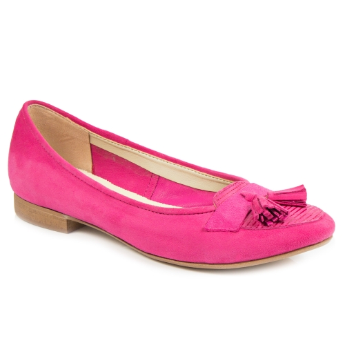 Fuchsia suede ballet flats with tassel by Alexio Giorgio