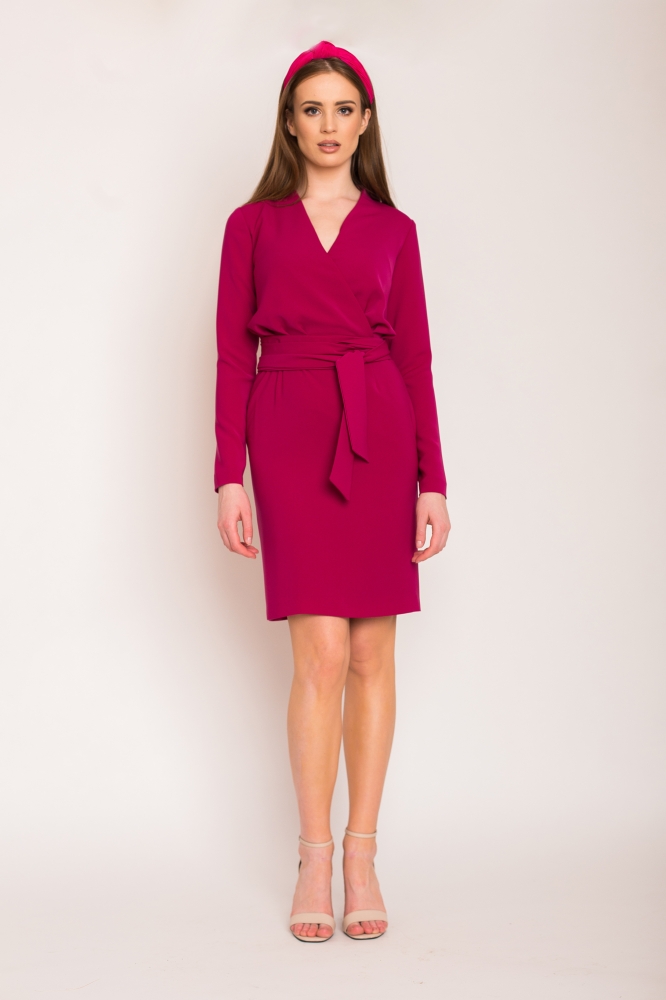 Ołówkowa sukienka z przekładanym dekoltem Liliana Swing