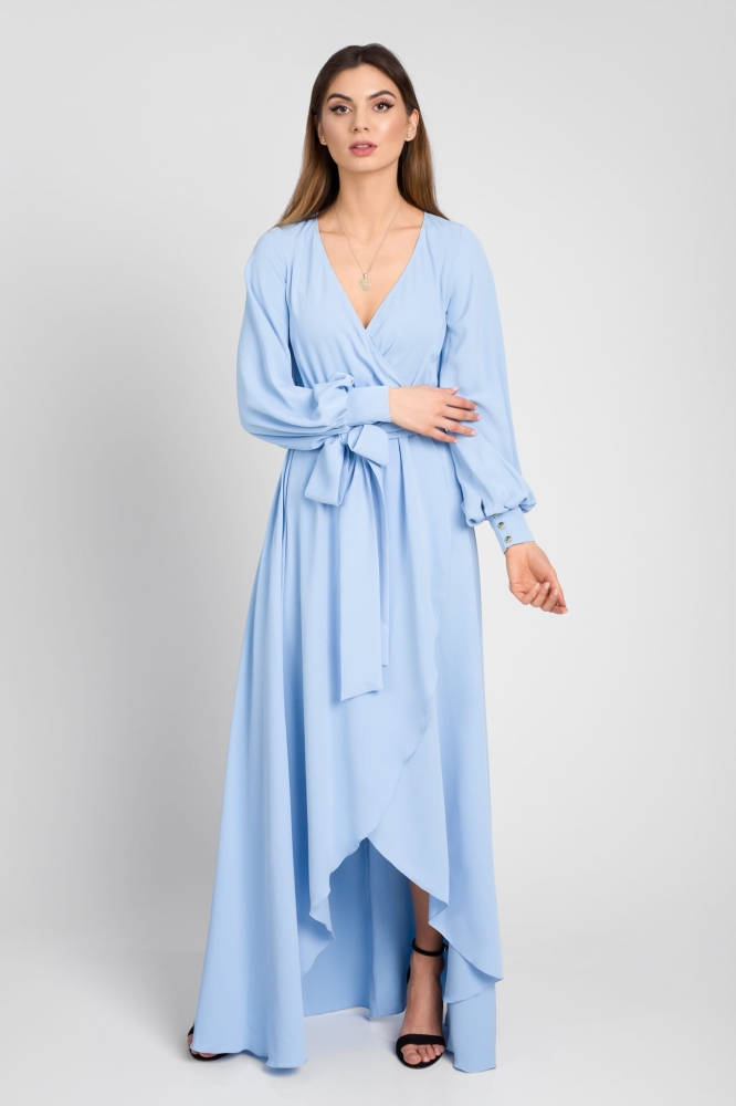 Długa sukienka z krótszym przodem Irmina Baby Blue by Swing