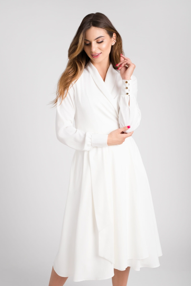 Biała śmietankowa  lekko rozkloszowana sukienka do połowy łydki midi z kopertowym dekoltem VIOLA idealna na komunię sukienka dla mamy sukienka na chrzciny sukienka do karmienia sukienka kryjąca brzuch