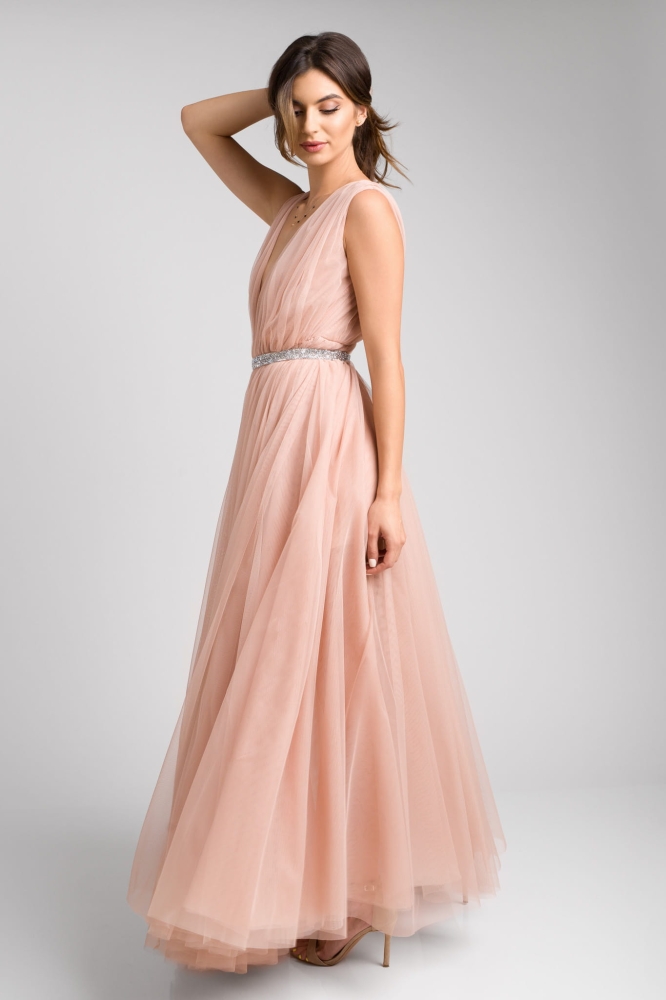 Długa tiulowa zjawiskowa sukienka maxi z głębokim dekoltem w kolorze beżowym Flora Swing