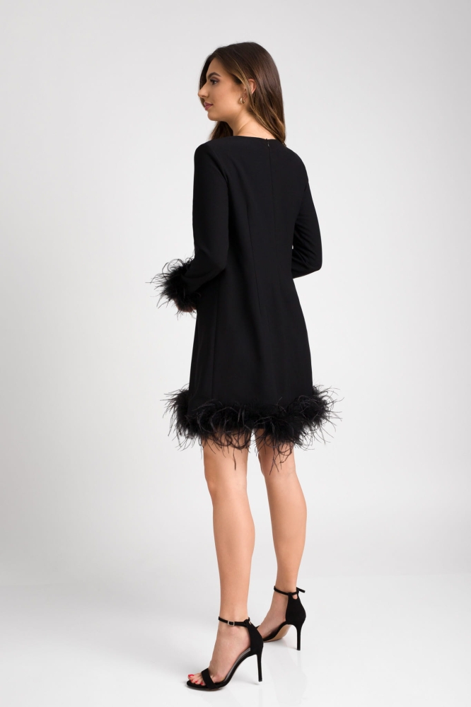 Czarna sukienka z długim rękawem i wykończeniem ze strusich piór Roxy by Swing  czarna sukienka strusie pióra feather dress black