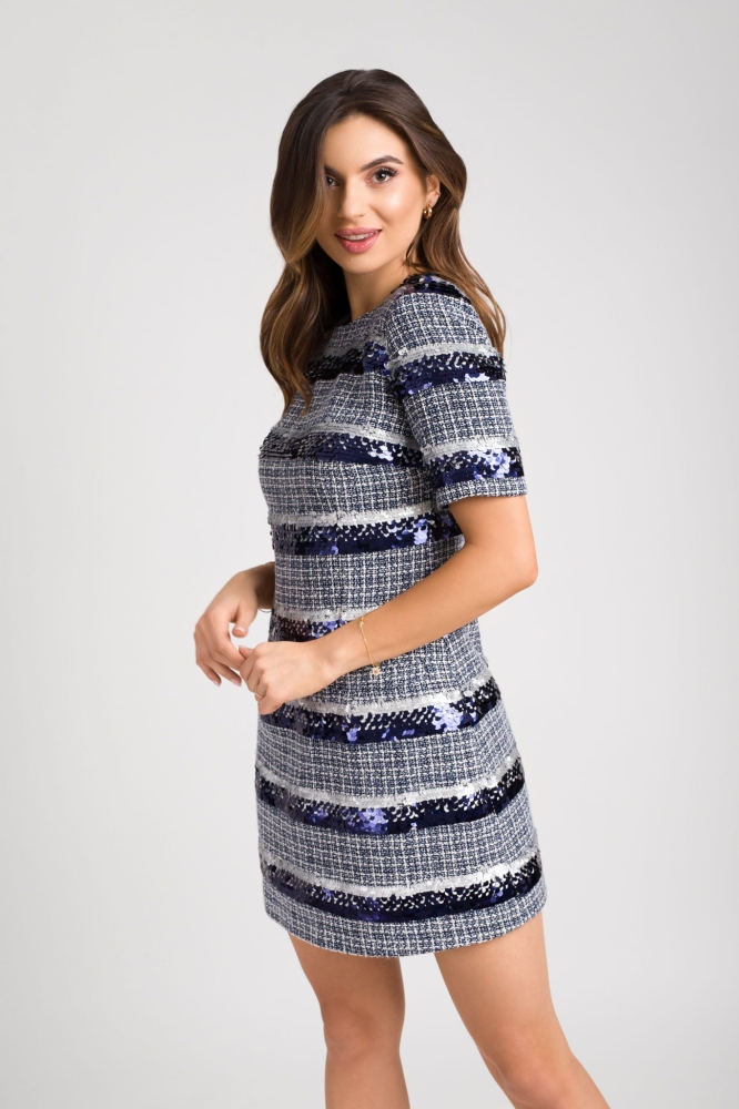Granatowa tweedowa trapezowa sukienka mini zdobiona cekinami Mindi by Swing