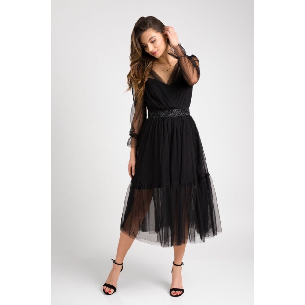 Tiulowa czarna sukienka midi z ozdobnym paskiem Serena by Swing tiulowa rozkloszowana sukienka do połowy łydki z ozdobnym błyszczącym paskiem