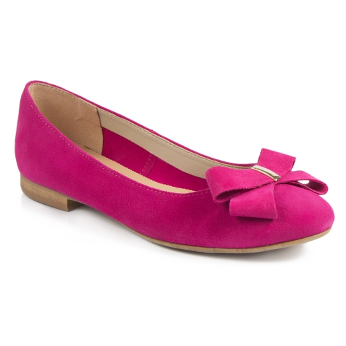 Pink suede ballet flats with bow by Alexio Giorgio