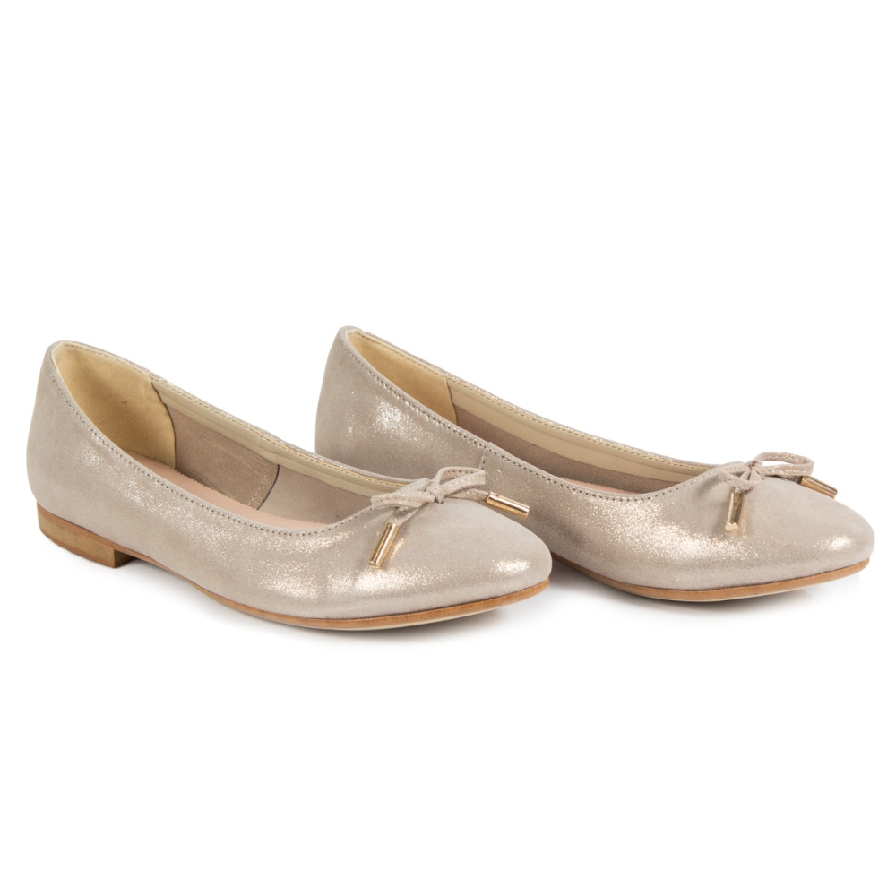 Beżowe skórzane połyskujące baleriny z delikatna kokardą Alexio Giorgio