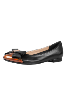 Black leather ballet flats with iridescent tip by Alexio Giorgio