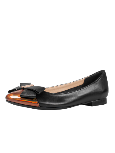 Black leather ballet flats with iridescent tip by Alexio Giorgio