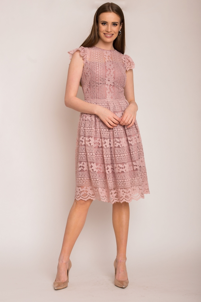 Różowa koronkowa sukienka SOFIA Swing 